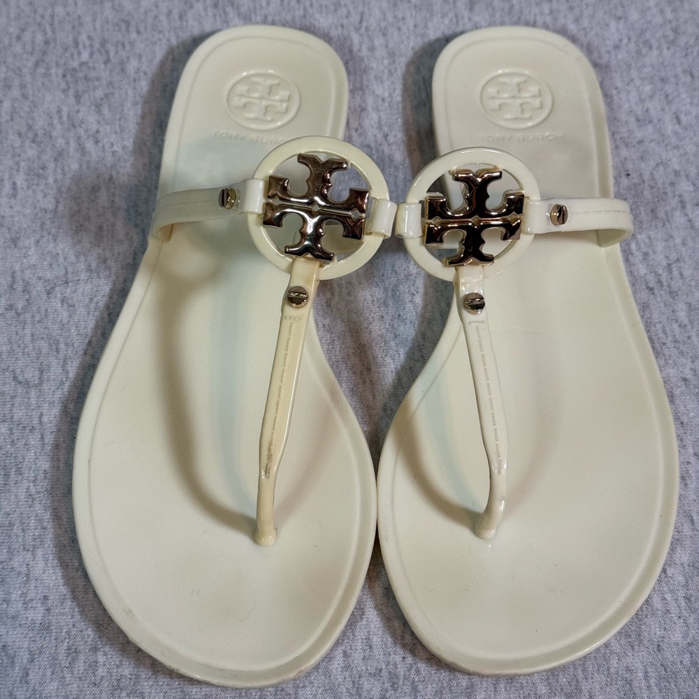 Tory Burch Mini Miller Jelly Thong Flat‎ Sandals – Ivory/Cream 🤍✨